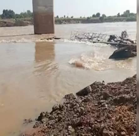 Boat travelling from Tolon to Daboya capsizes — Paddler missing, search underway