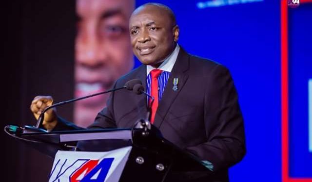 **Kwabena Agyepong campaign dismisses false claims that Akufo-Addo asked NPP aspirants to step aside for Bawumia** The Kwabena Agyei Agyepong (KAA) 2028 Campaign has refuted reports by Apex News Africa and Opera News alleging that Ing. Kwabena Agyei Agyepong claimed President Nana Addo Dankwa Akufo-Addo asked New Patriotic Party (NPP) presidential aspirants to step aside for Vice President Dr. Mahamudu Bawumia. In a statement signed by Nana Ama Asantewaa Kwarko, spokesperson for the campaign, the team described the publication as “completely false and without basis,” stressing that Ing. Agyepong “made no such comment.” The statement clarified that during a recent media interaction, Ing. Agyepong only confirmed that a meeting took place between President Akufo-Addo and all aspirants, but emphasized that it was an *in camera* session. Out of respect for confidentiality, he declined to reveal what was discussed. “At no point did he suggest that the President attempted to influence the internal contest or endorse any individual candidate. Any suggestion to that effect is a deliberate misrepresentation and an affront to journalistic integrity,” the statement read. The campaign reaffirmed its commitment to restoring integrity, discipline, and meritocracy within the NPP and urged the public to disregard the fabricated report while calling on media houses to uphold accuracy and responsibility in their reportage.