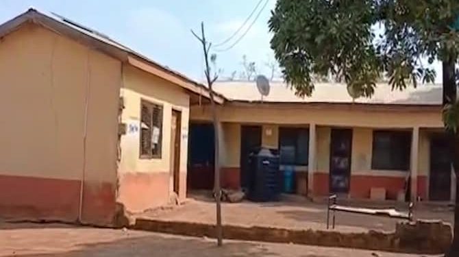 Poor network frustrates NHIS verification at Juo CHPS Compound