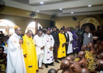 GCLBC alumni present customised Bible to Otumfuo Osei Tutu II at Awukudae