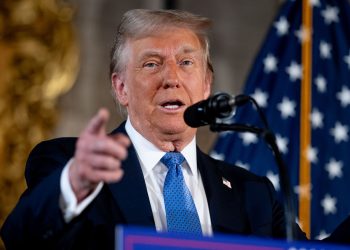 President Trump announces plan to bring Venezuelan oil to the U.S., pledges proceeds for public benefit